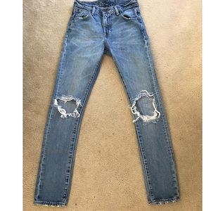 505 Levi ripped jeans